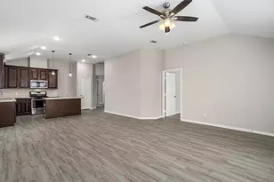 126 Jane Dr, Columbus, TX 78934 - Photo 6