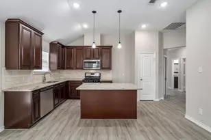 126 Jane Dr, Columbus, TX 78934 - Photo 4