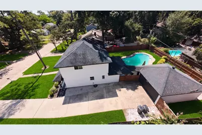 12703 Rocky Hill Drive, Houston, TX 77066 - Photo 34
