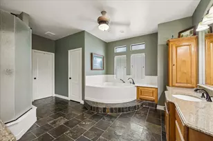 3391 Clearwood Cir, Alvin, TX 77511 - Photo 22