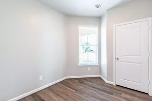 135 Pk Pl Cir, Waller, TX 77484 - Photo 10
