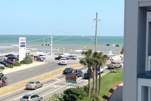 6102 Seawall Blvd, Galveston, TX 77551 - Photo 12