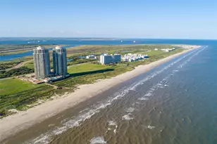 801 E Beach Dr, Galveston, TX 77550 - Photo 48