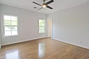2736 Cortlandt St, Houston, TX 77008 - Photo 4