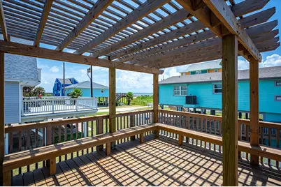 21211 Gulf Dr Drive, Galveston, TX 77554 - Photo 10