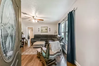 1102 W Hart Avenue, Pasadena, TX 77506 - Photo 14