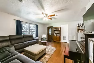 1102 W Hart Avenue, Pasadena, TX 77506 - Photo 16