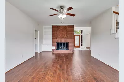 4510 Chestnut Meadow Drive, Sugar Land, TX 77479 - Photo 18