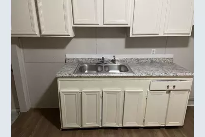 5939 Belarbor Street, Houston, TX 77033 - Photo 6