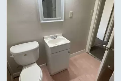 5939 Belarbor Street, Houston, TX 77033 - Photo 10