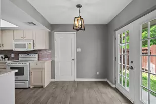 11731 Flushing Meadows Dr, Houston, TX 77089 - Photo 8