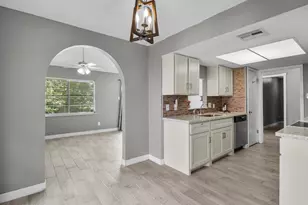 11731 Flushing Meadows Dr, Houston, TX 77089 - Photo 6