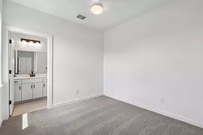 559 Day Station Drive, Dayton, TX 77535 - Photo 6