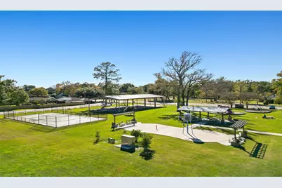 559 Day Station Drive, Dayton, TX 77535 - Photo 32