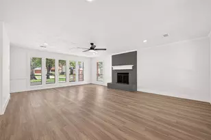 2730 Blue Glen Ln, Houston, TX 77073 - Photo 10