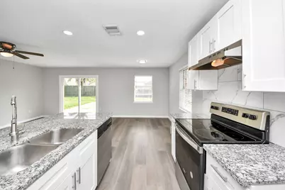 4114 Fairgreen Lane, Houston, TX 77047 - Photo 24