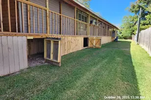 117 Henrietta St, West Orange, TX 77630 - Photo 10