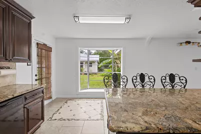 6281 25th St, Groves, TX 77619 - Photo 8