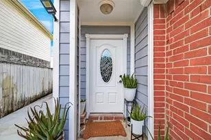 8926 Westbrae Gardens Ct, Houston, TX 77031 - Photo 4