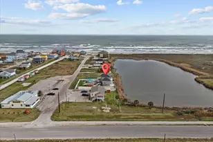 319 Francis Cove, Surfside Beach, TX 77541 - Photo 4
