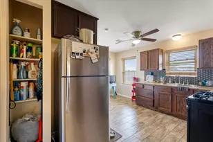 2423 Metz St, Houston, TX 77034 - Photo 8