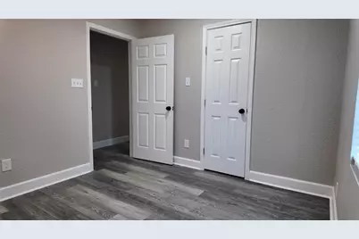 917 Temple Drive, Hitchcock, TX 77563 - Photo 14