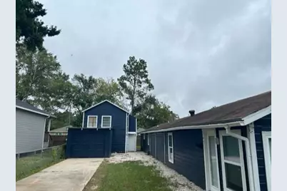 4711 3rd Street, Bacliff, TX 77518 - Photo 2