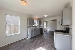 12927 Colony Heath Ln, Houston, TX 77085 - Photo 10