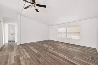 6018 Barney Lane, Rosharon, TX 77583 - Photo 8