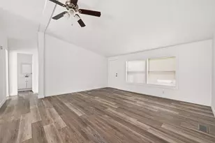 6018 Barney Ln, Rosharon, TX 77583 - Photo 8