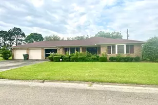 2312 Salisbury Dr, Port Arthur, TX 77640 - Photo 1