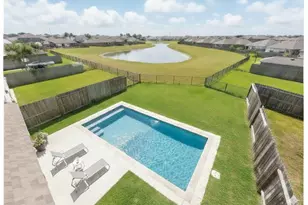 14416 Sugar Pines Dr, Conroe, TX 77302 - Photo 2