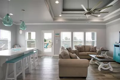 886 Sandollar, Crystal Beach, TX 77650 - Photo 14