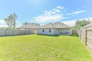 2767 Sagedale Dr, Conroe, TX 77301 - Photo 2