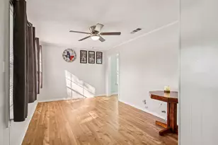 1542 Marsalis Rd, Lancaster, TX 75134 - Photo 4