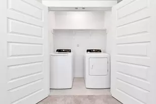 2726 Ruhman Flds Dr, Houston, TX 77008 - Photo 30