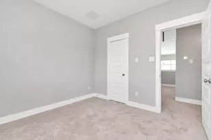 2726 Ruhman Flds Dr, Houston, TX 77008 - Photo 26