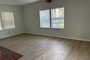 327 Bayou Dr, Danbury, TX 77534 - Photo 4