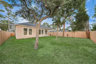 416 S 1st St, La Porte, TX 77571 - Photo 38