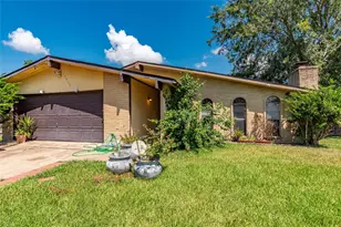 15410 Empanada Dr, Houston, TX 77083 - Photo 2
