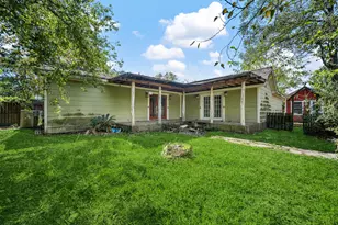 610 Edgar St, Dayton, TX 77535 - Photo 18