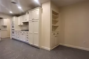 1902 Amy Dr, Baytown, TX 77520 - Photo 22
