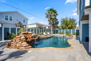 16544 John Silver Rd, Jamaica Beach, TX 77554 - Photo 44