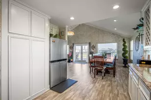 16544 John Silver Rd, Jamaica Beach, TX 77554 - Photo 14