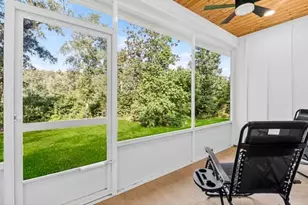 433 E Hickory Dr E, Livingston, TX 77351 - Photo 12