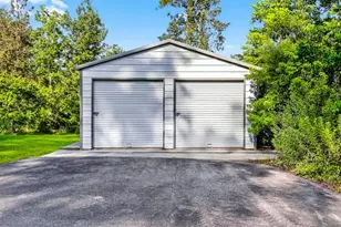 433 E Hickory Dr E, Livingston, TX 77351 - Photo 4