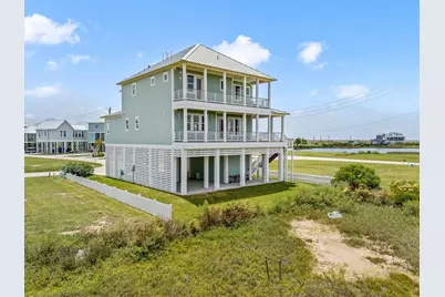 1611 Brown Pelican Bend, Galveston, TX 77554 - Photo 10