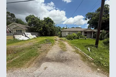 1019 Roosevelt Street, La Marque, TX 77568 - Photo 4