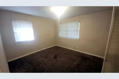 2826 Monticello Drive, Houston, TX 77045 - Photo 12
