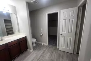 6902 Iris Ct, Baytown, TX 77521 - Photo 8